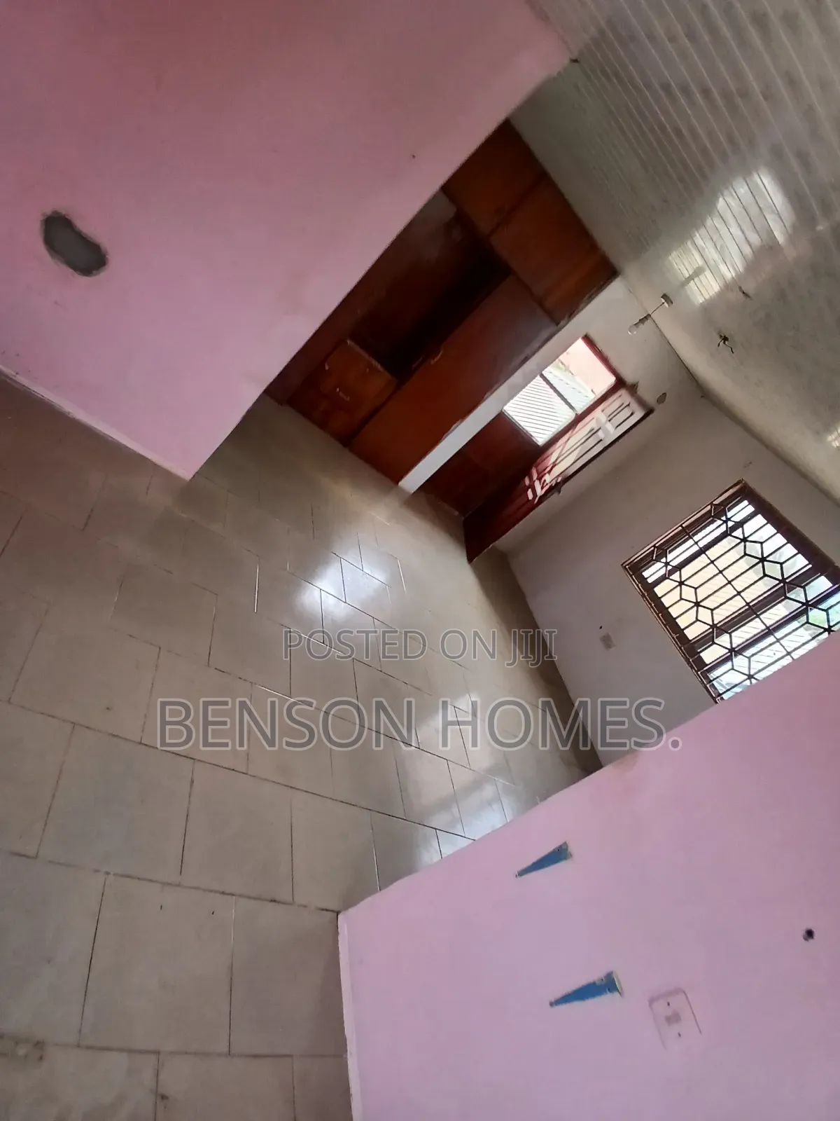 1bdrm Apartment in Cemetery Area for rent