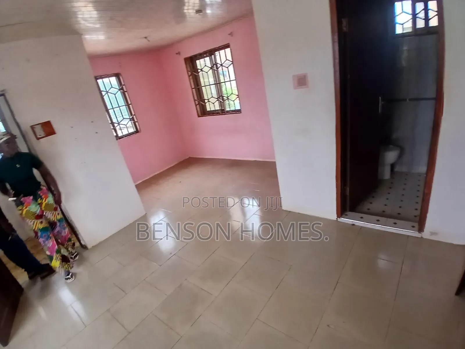 1bdrm Apartment in Cemetery Area for rent