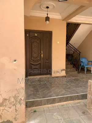 1bdrm Apartment in West Hills Mall Area for rent