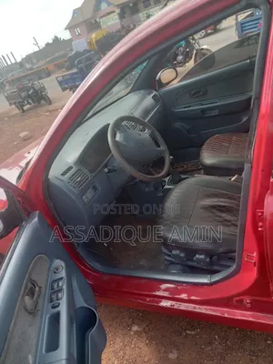 Kia Combi 2010 Red