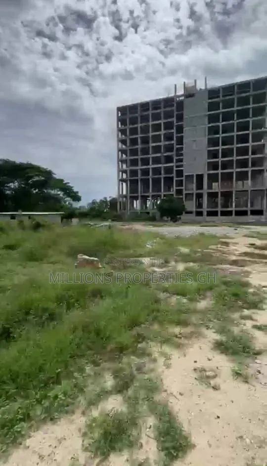 10 Plots 4sale Airport West Accra