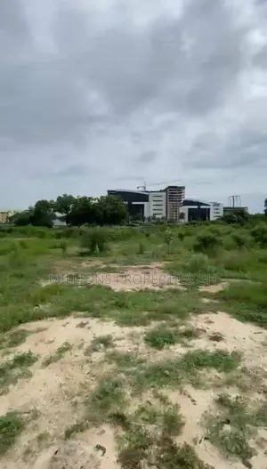 10 Plots 4sale Airport West Accra