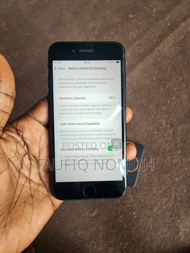 Apple iPhone SE (2020) 64 GB