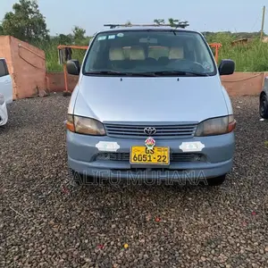Toyota HiAce 2000 Grey