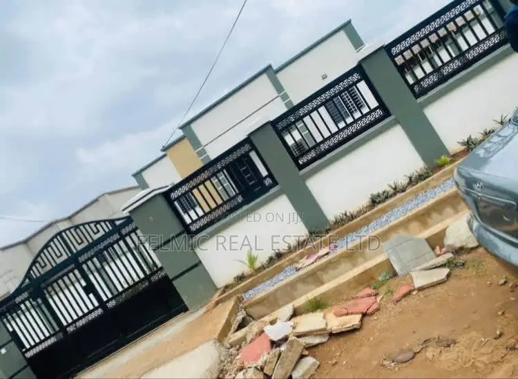 3bdrm House in Felmic Real Estate, Amasaman for sale