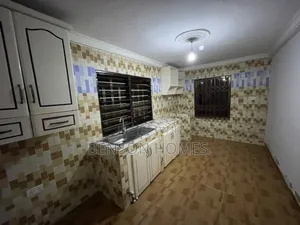 2bdrm Apartment in School Junction for rent