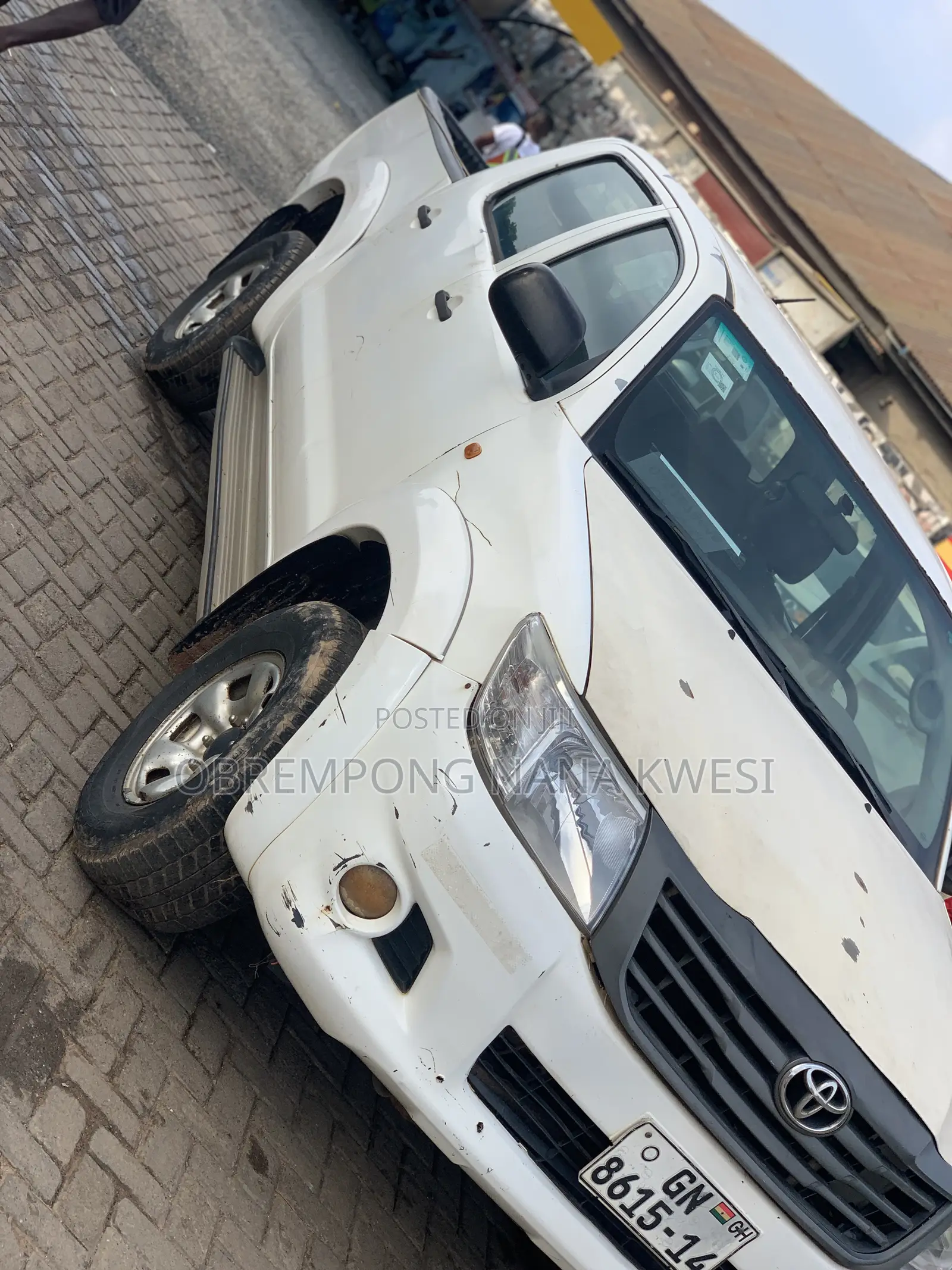 Toyota Hilux 2012 White