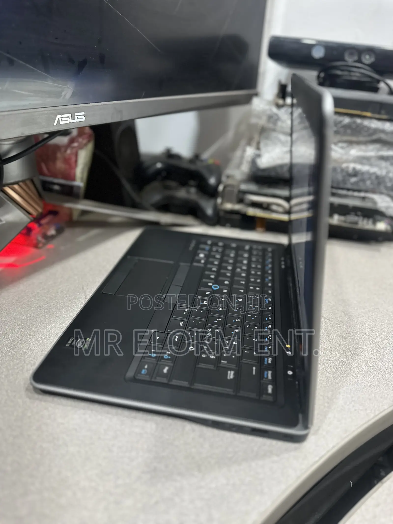 Laptop Dell Latitude 14 E7470 8GB Intel Core i5 SSD 256GB