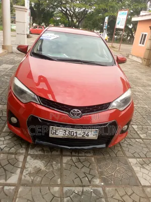 Toyota Corolla S 4dr Sedan (1.8L 4cyl CVT) 2016 Red