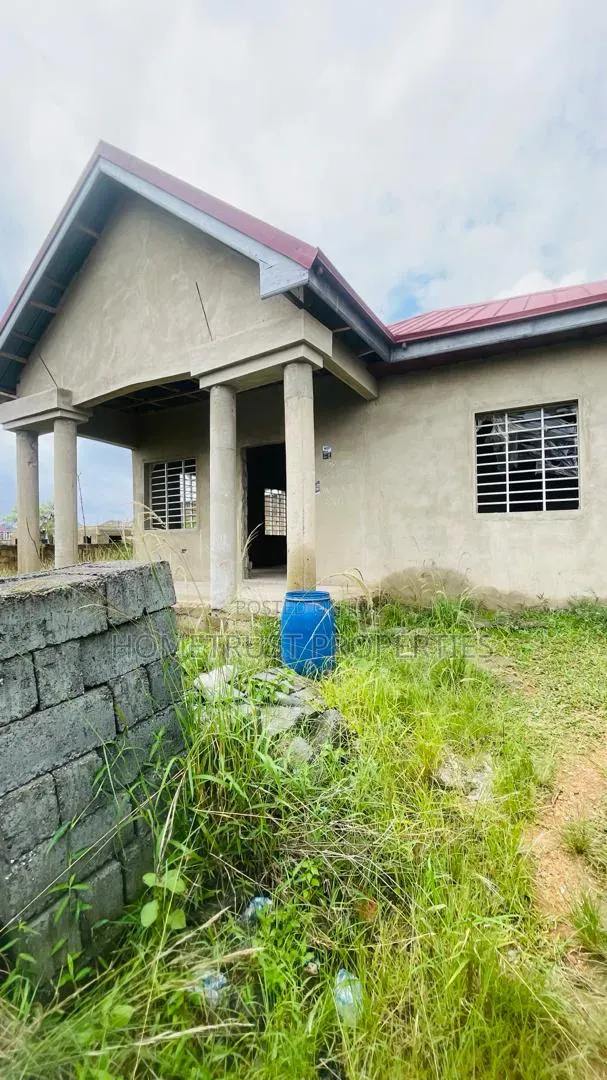 3bdrm House in Ablekuma Ga Odumase, Pentecost for sale