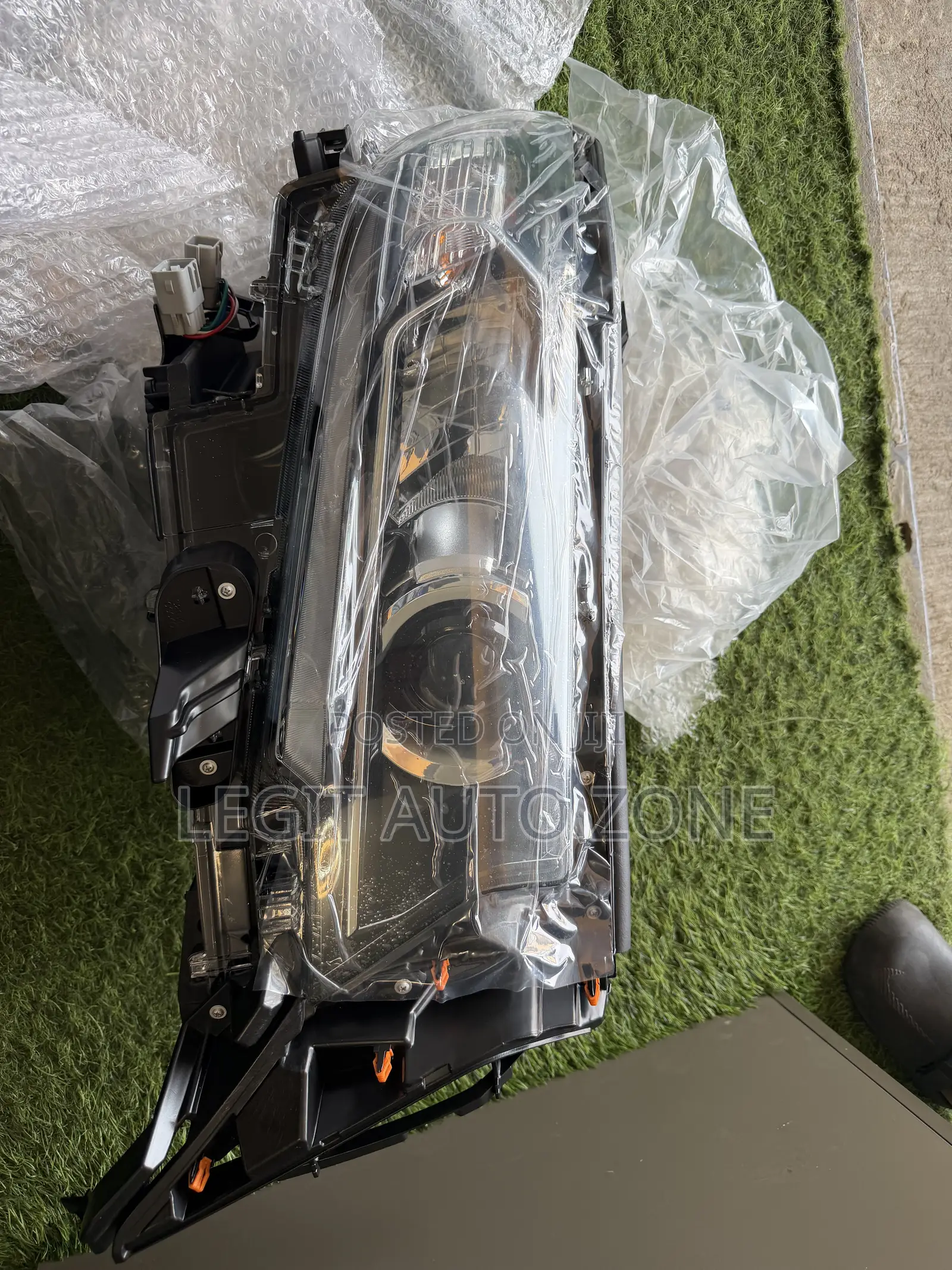 Toyota Land Cruiser Prado 2020,2017,2019,2018, Headlight Available