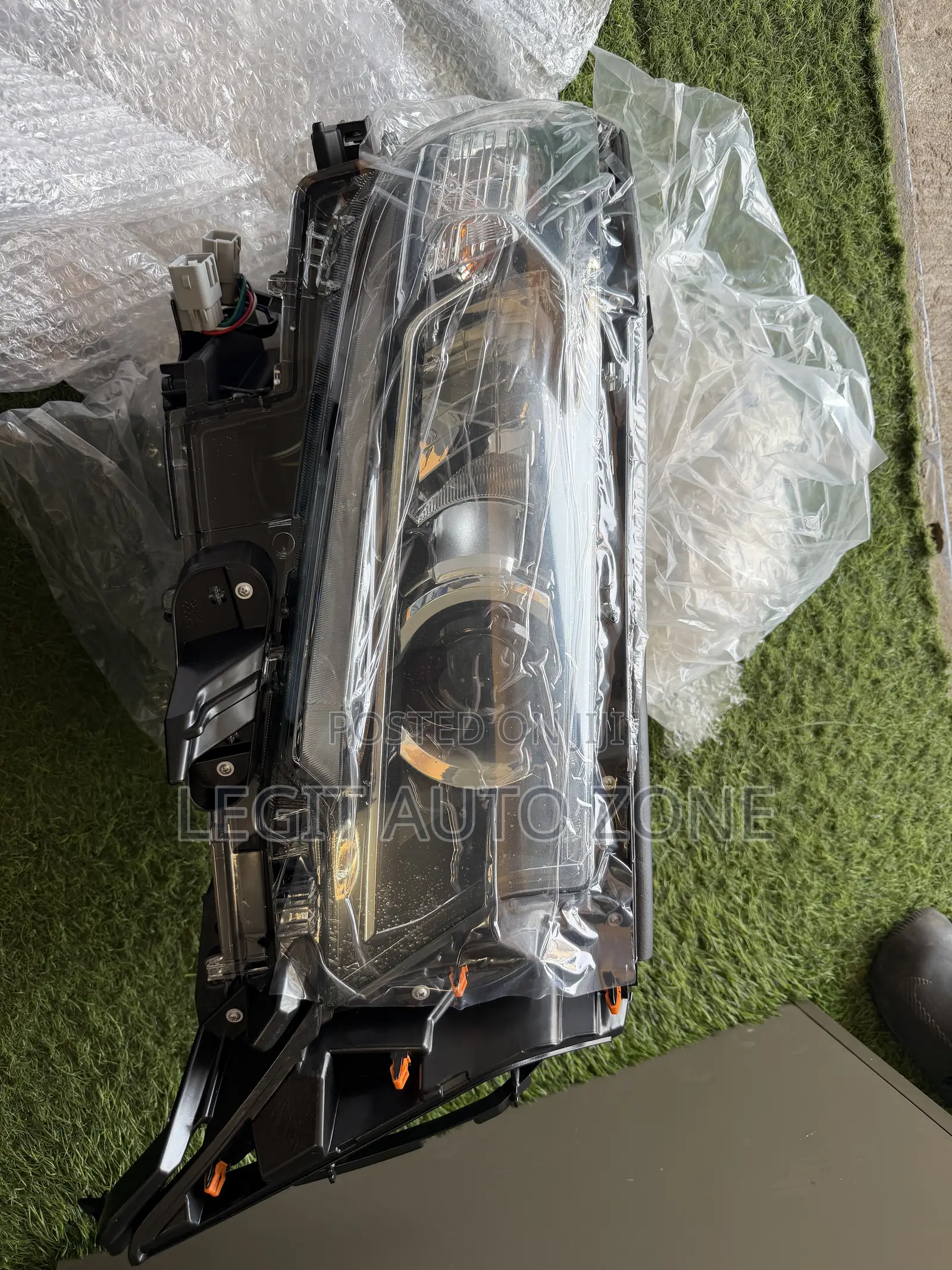 Toyota Land Cruiser Prado 2020,2017,2019,2018, Headlight Available
