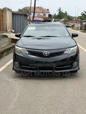 Toyota Camry SE 4dr Sedan (2.5L 4cyl 6A) 2014 Black