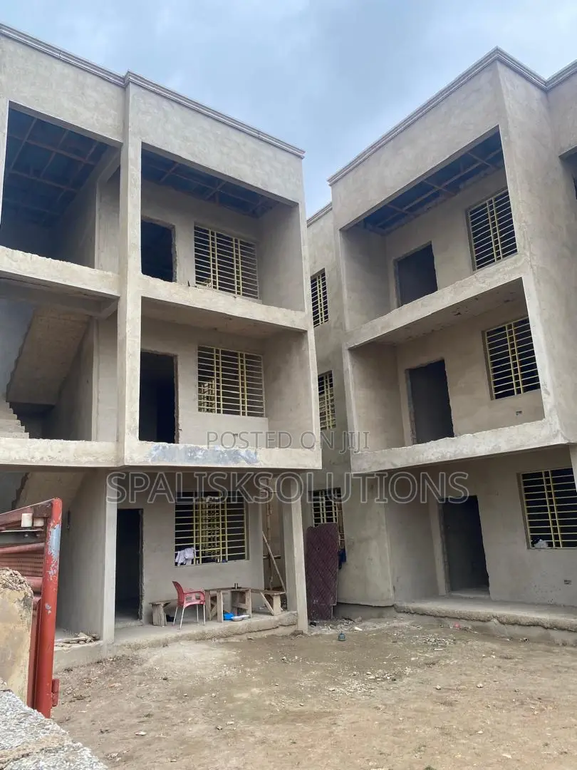 9bdrm Apartment in Dome for sale