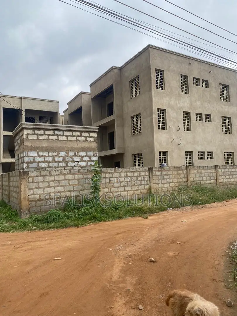 9bdrm Apartment in Dome for sale