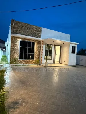 3bdrm Duplex in Lake Side Estate for sale