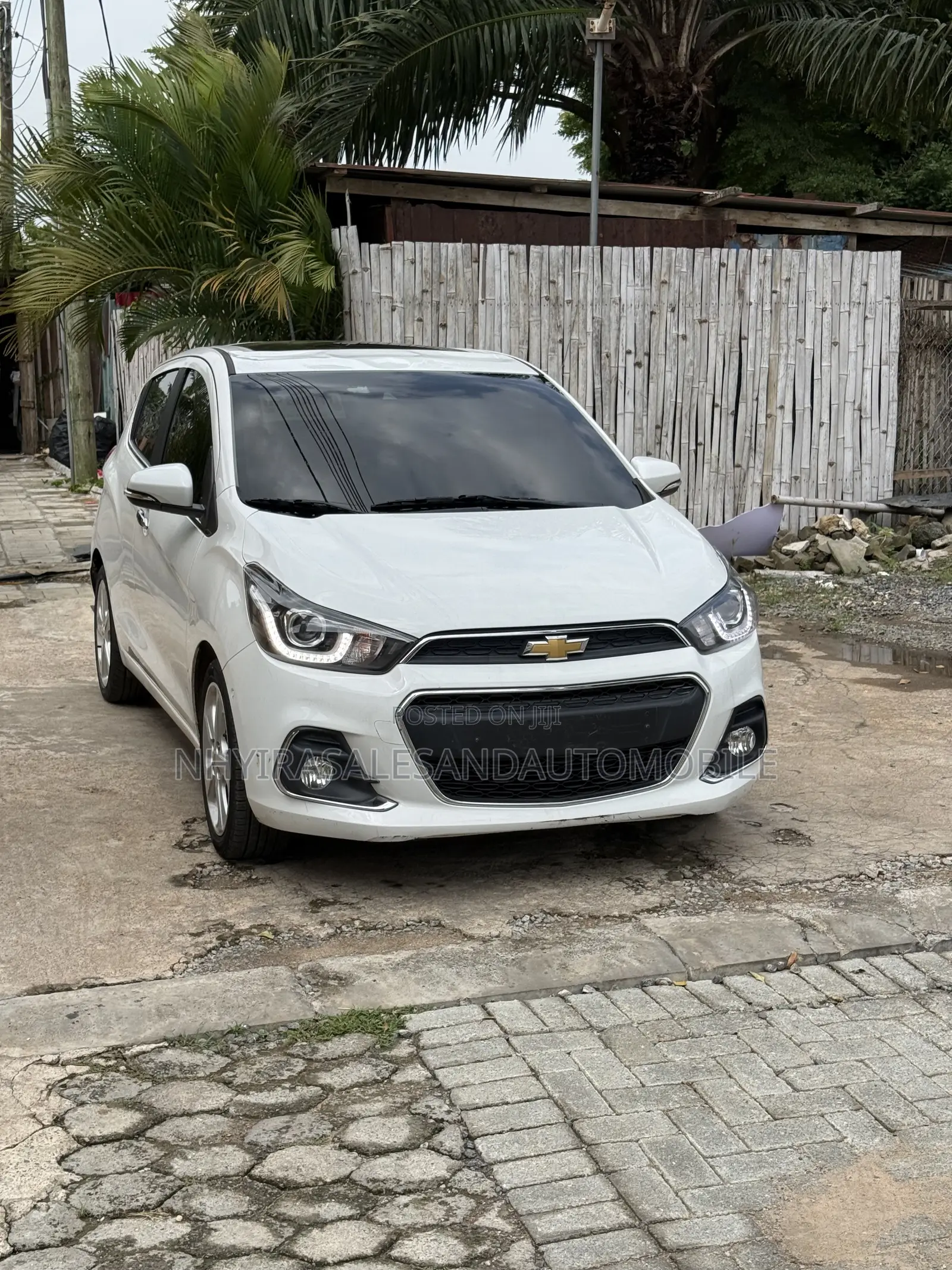 Chevrolet Spark LT w/2LT CVT 2017 White