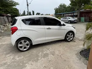 Chevrolet Spark LT w/2LT CVT 2017 White