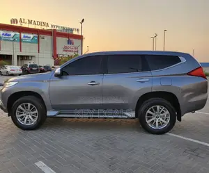 Mitsubishi Montero Sport 2018 Gray