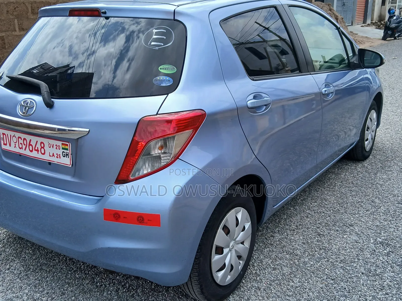 Toyota Vitz 1.0 FWD 3dr 2013 Blue