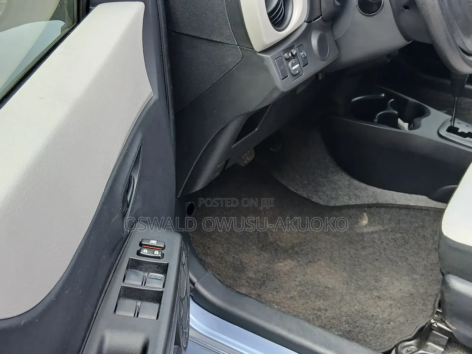 Toyota Vitz 1.0 FWD 3dr 2013 Blue
