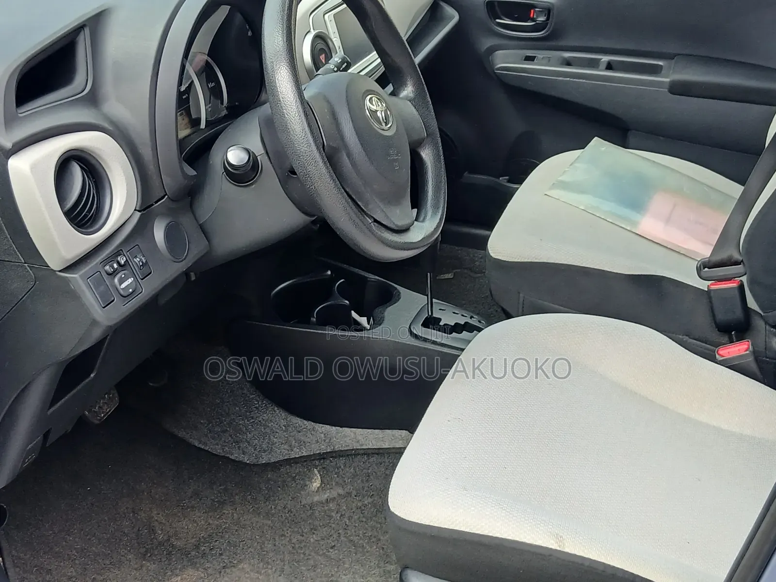 Toyota Vitz 1.0 FWD 3dr 2013 Blue