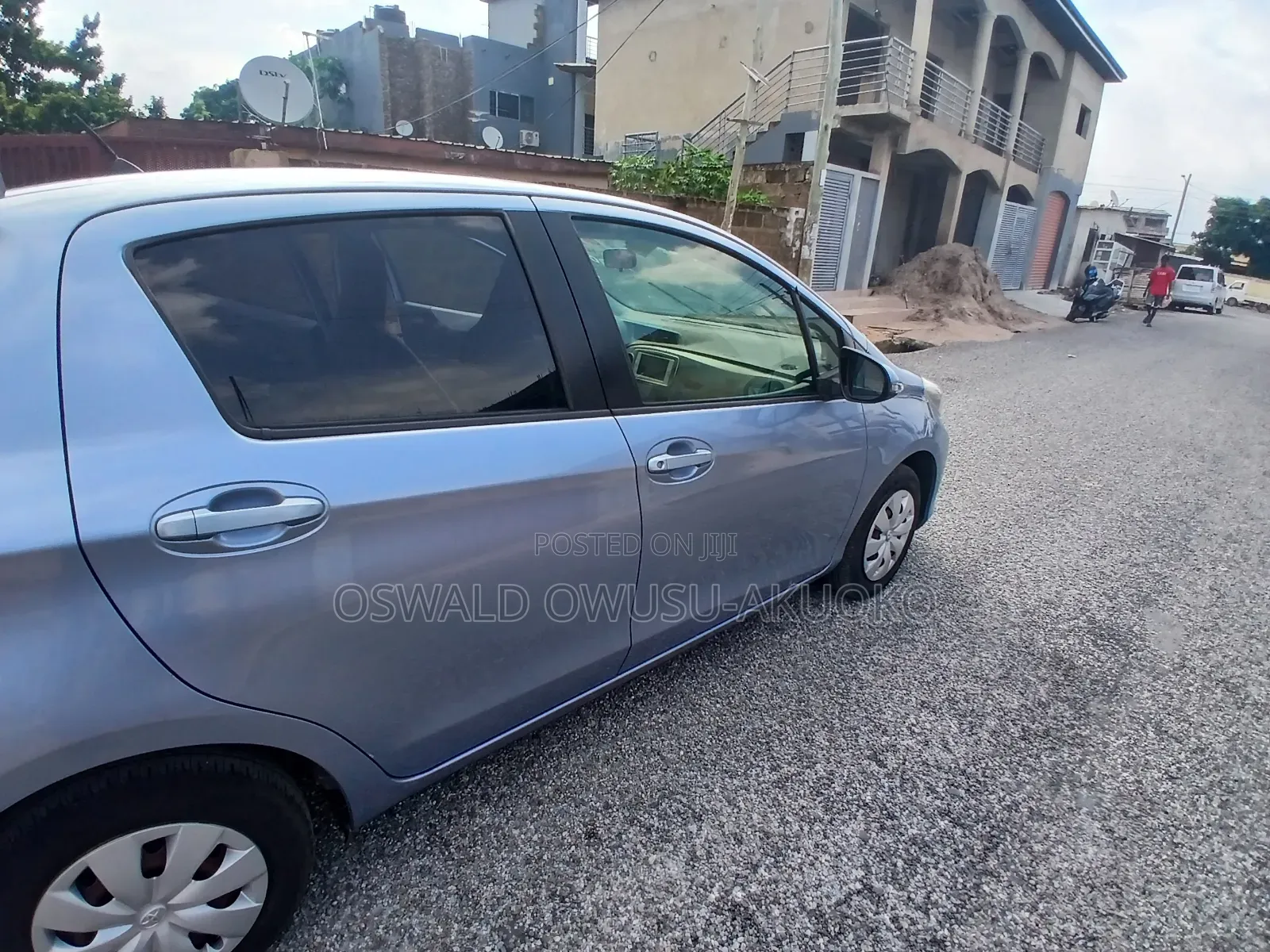 Toyota Vitz 1.0 FWD 3dr 2013 Blue