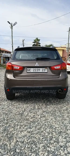 Mitsubishi Outlander SE 4dr SUV (2.4L 4cyl CVT) 2015 Brown