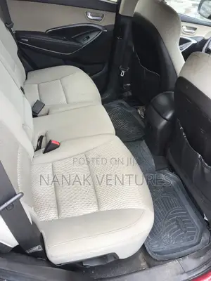 Hyundai Santa Fe 2014 Red
