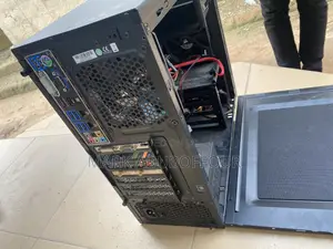 Desktop Computer Gigabyte GB-BACE-3010 8GB Intel Core i5 HDD 1T
