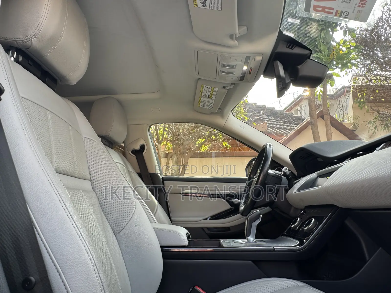 Land Rover Range Rover Evoque SE AWD 2020 Gray