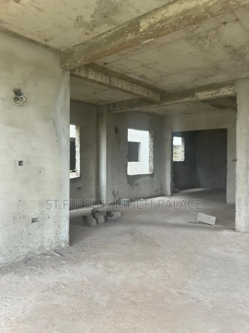 4bdrm House in Lakeside for sale