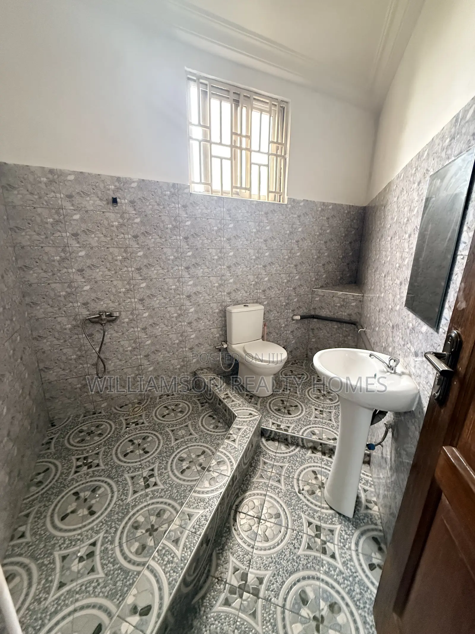1bdrm Apartment in Hfc Estate Area, Spintex for rent