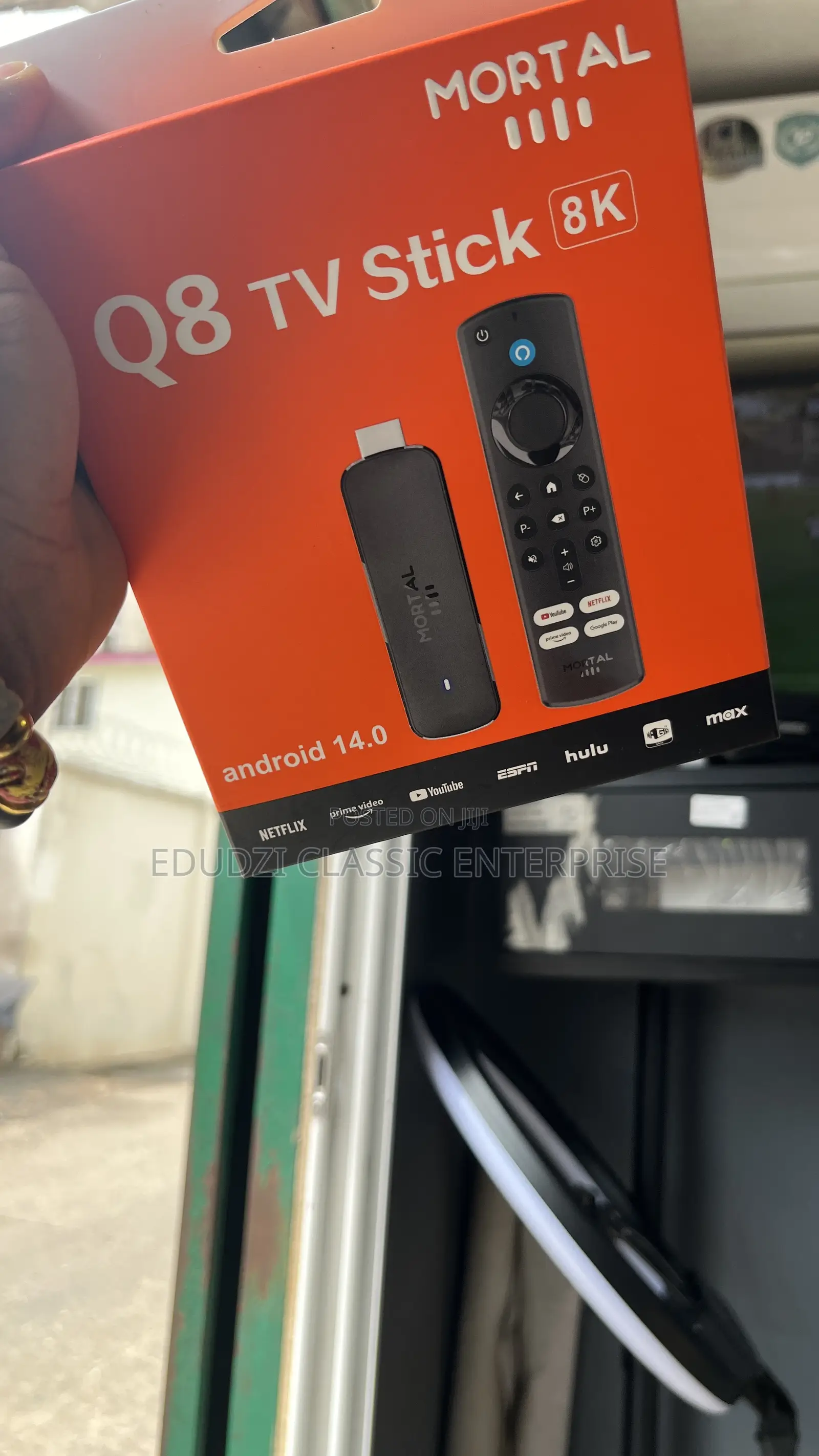 Q8 Tv Stick New Many Channels