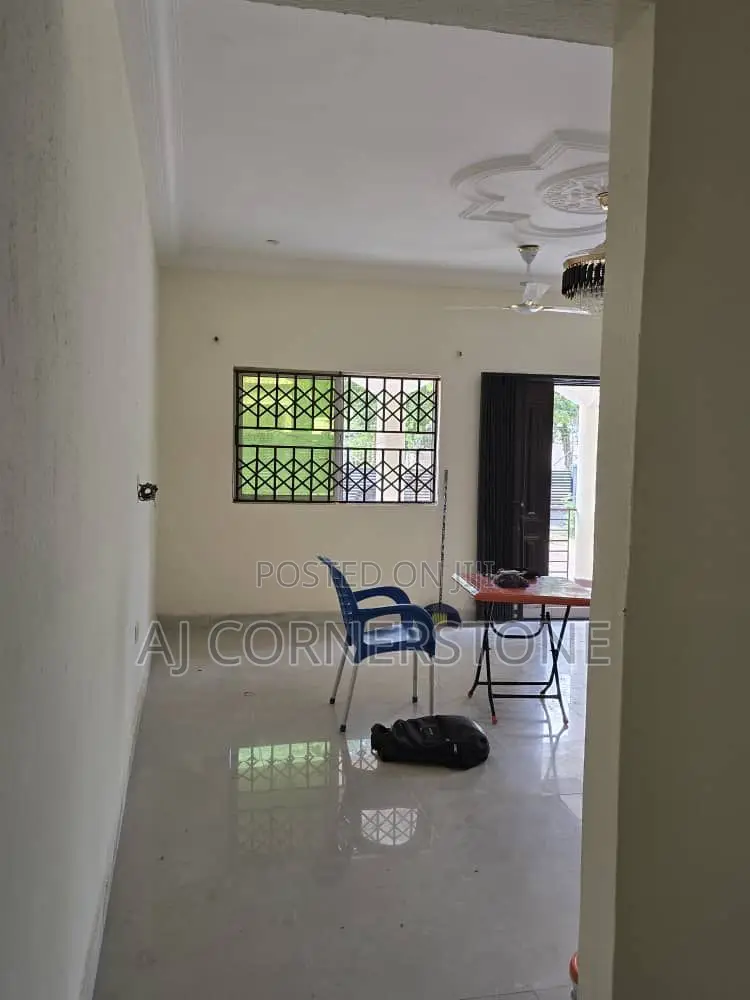 3bdrm House in Amasaman for rent
