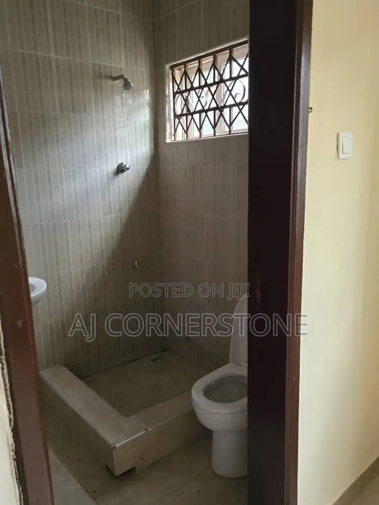 3bdrm House in Amasaman for rent