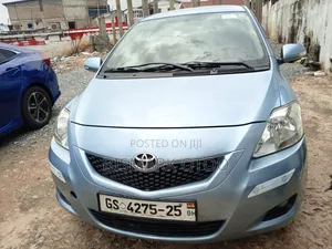 Toyota Belta 2010 Blue