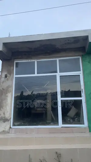 Shop for Rent , Long Enough for a Mini Warehouse