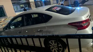 Nissan Sentra S 2016 White