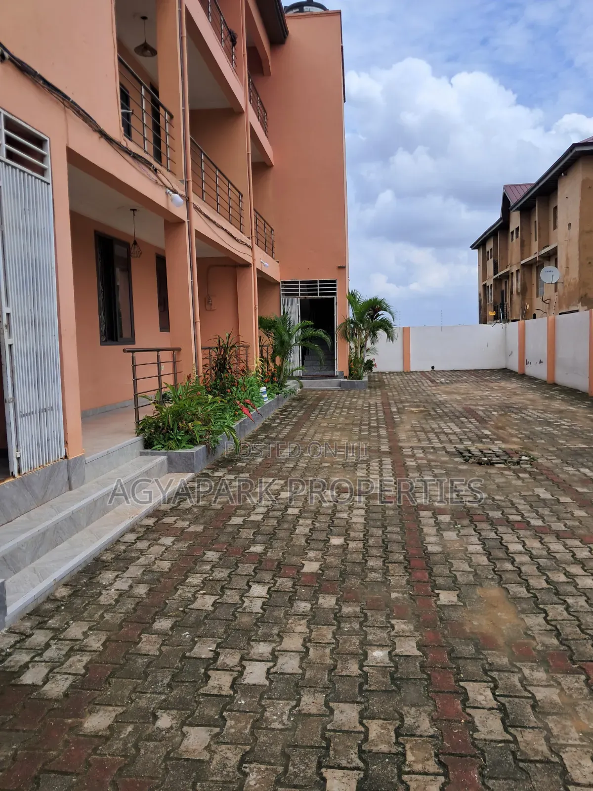 2bdrm Apartment in Satellite, Amasaman for rent