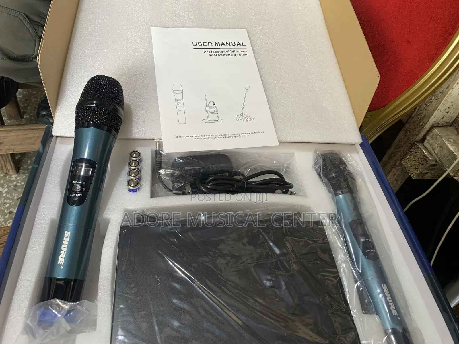 Shure U-900 Wireless Microphone 2in1