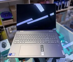 New Laptop Lenovo 16GB Intel Core Ultra 5 SSD 512GB