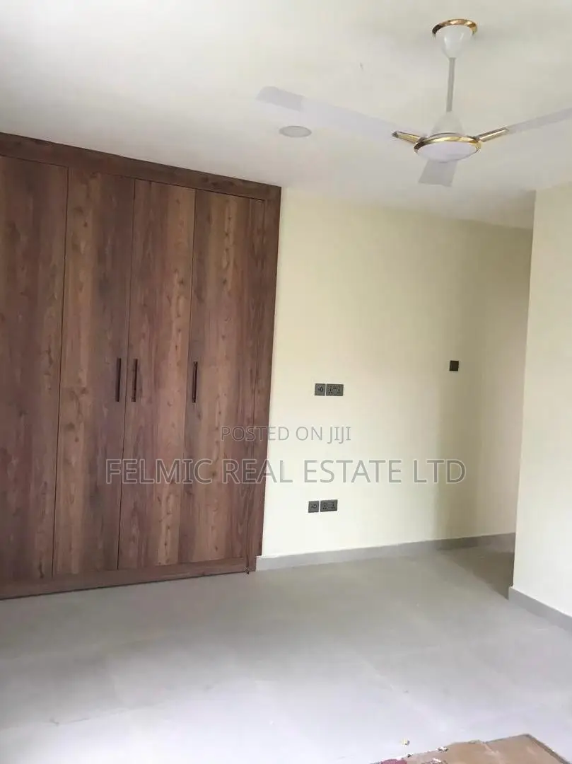 4bdrm Duplex in Felmic Real Estate, Pillar 2 for sale