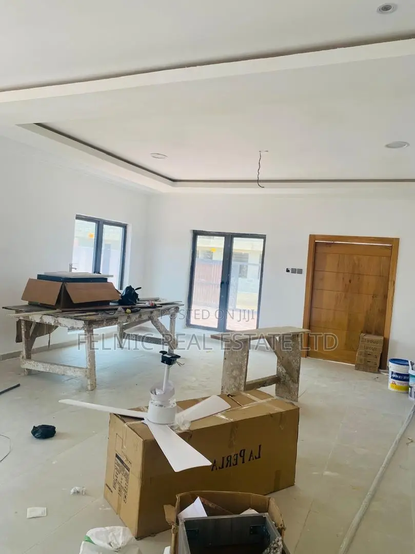 4bdrm Duplex in Felmic Real Estate, Pillar 2 for sale