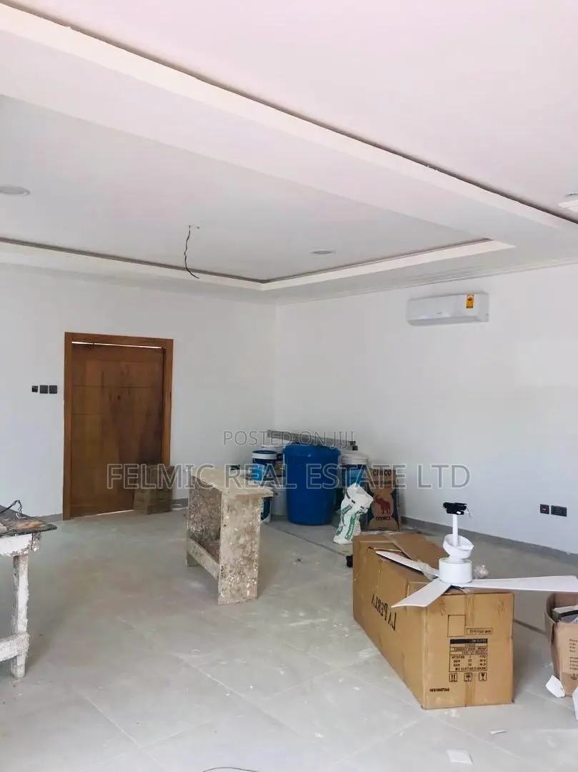 4bdrm Duplex in Felmic Real Estate, Pillar 2 for sale