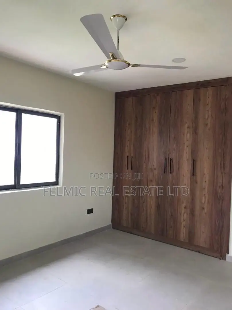 4bdrm Duplex in Felmic Real Estate, Pillar 2 for sale