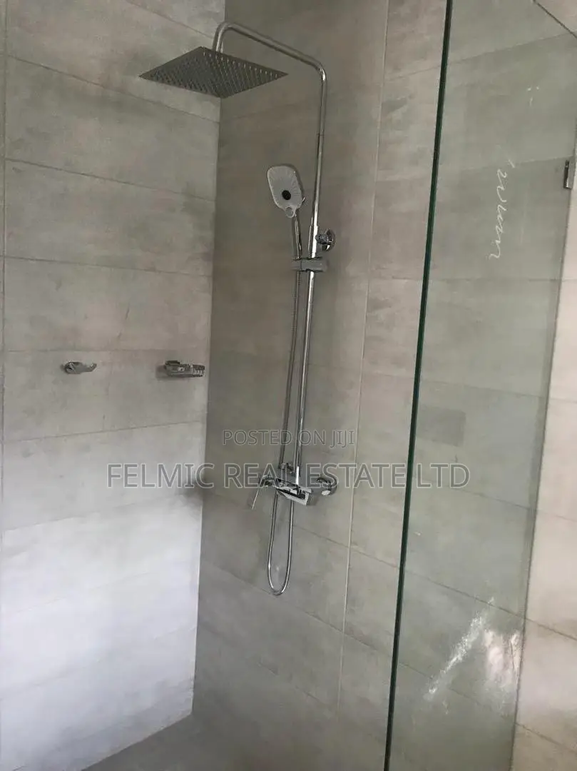 4bdrm Duplex in Felmic Real Estate, Pillar 2 for sale