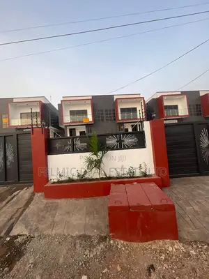 4bdrm Duplex in Felmic Real Estate, Pokuase for sale