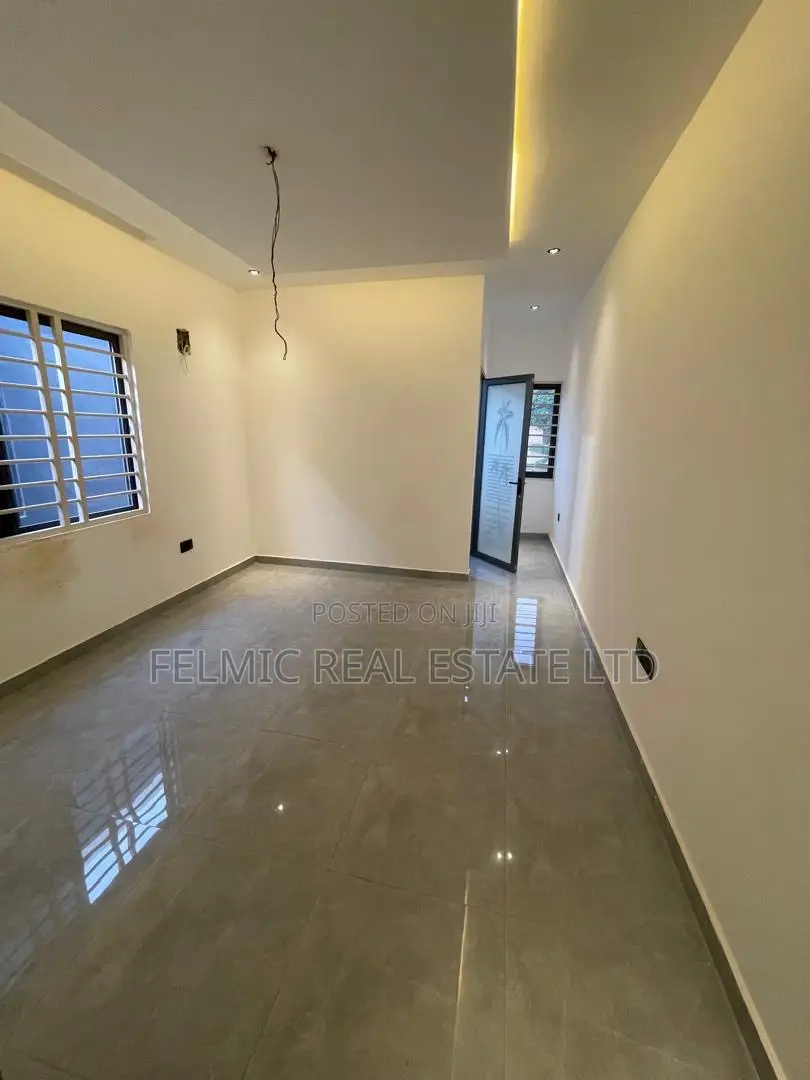 4bdrm Duplex in Felmic Real Estate, Pokuase for sale