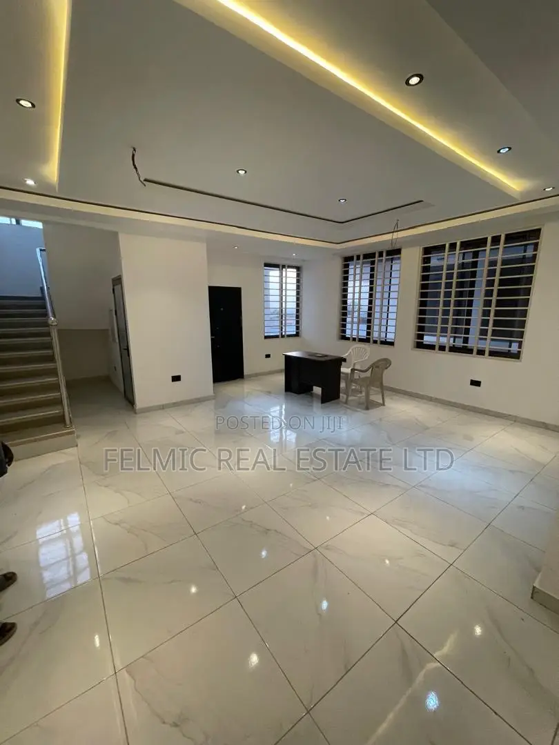 4bdrm Duplex in Felmic Real Estate, Pokuase for sale